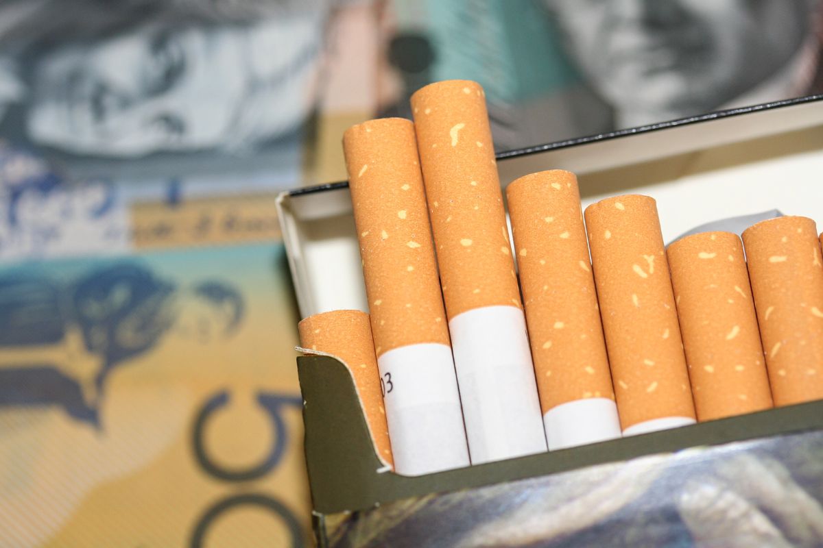 Article image for Illicit nicotine products sold at ‘almost every’ tobacco shop in Victoria
